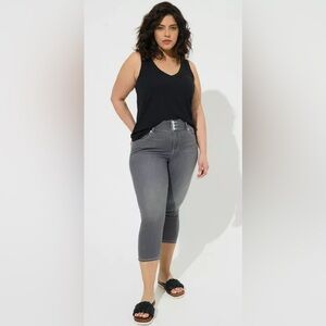 New With Tag Crop Skinny Jegging Super Soft High-
Rise Jean